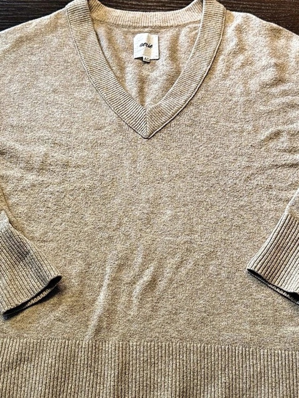 Aerie V-Neck Sweater in Beige Size Medium